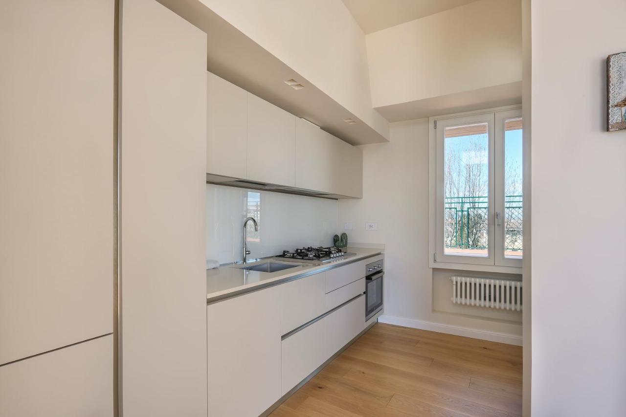 Penthouse With Big Terrace In Oltrarno Lägenhet Florens Exteriör bild