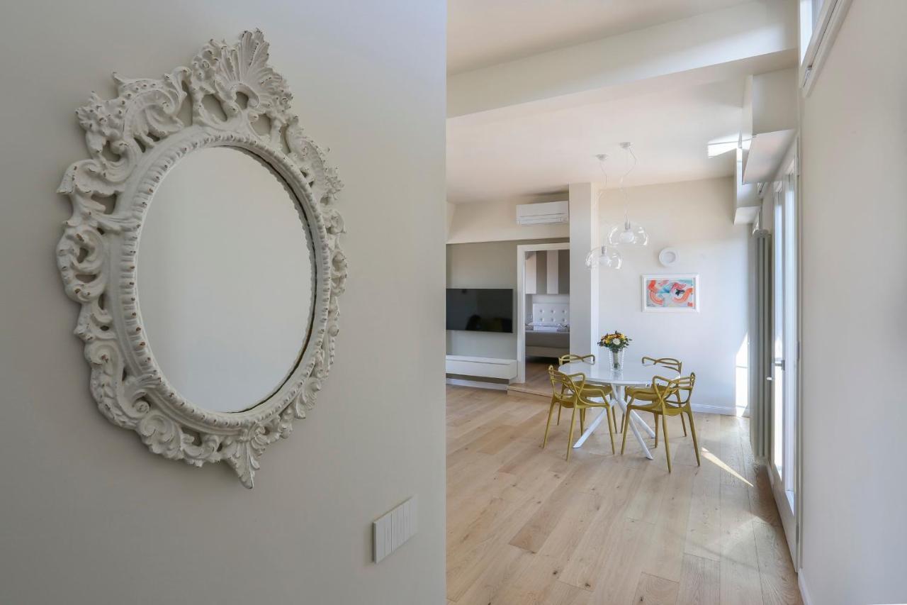Penthouse With Big Terrace In Oltrarno Lägenhet Florens Exteriör bild